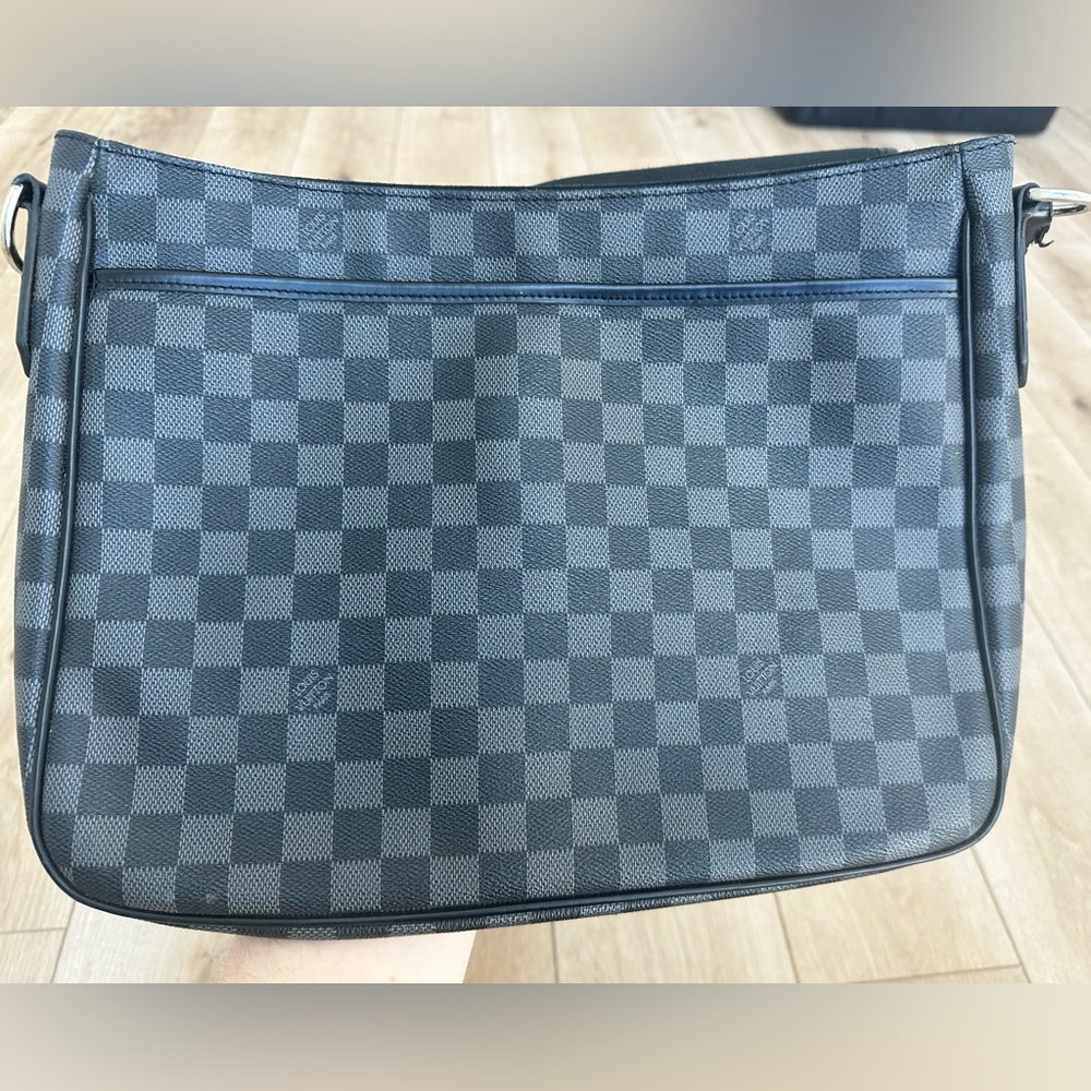 Authentic Louis Vuitton Graphite Daniel Crossbody… - image 7